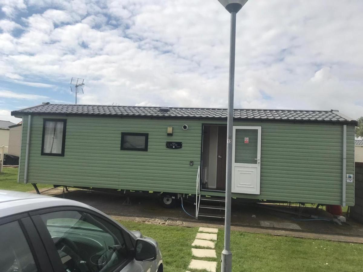 Hotel Swift Loire Jaywick Sands Exteriér fotografie