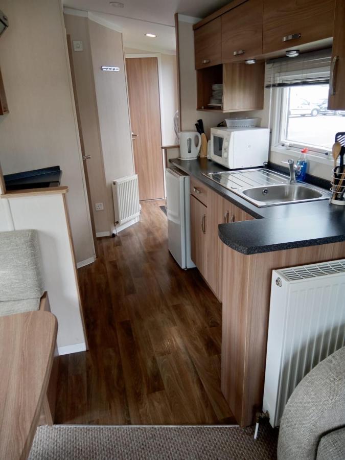 Hotel Swift Loire Jaywick Sands Exteriér fotografie
